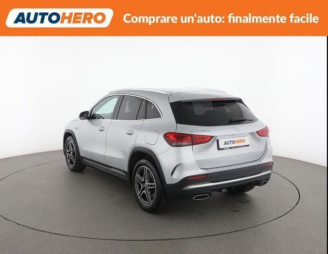 Usata Mercedes GLA250 Premium 160 CV (117 kW) 2020 Argento SUV