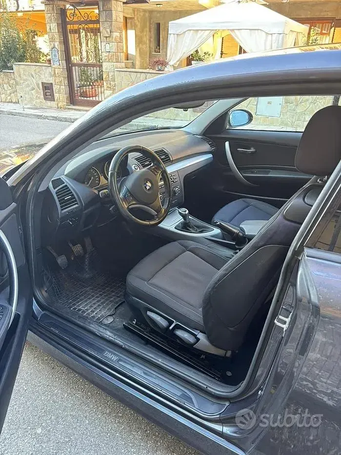 Usata BMW 2000 177 CV (130 kW) 2008 Grigio Berlina