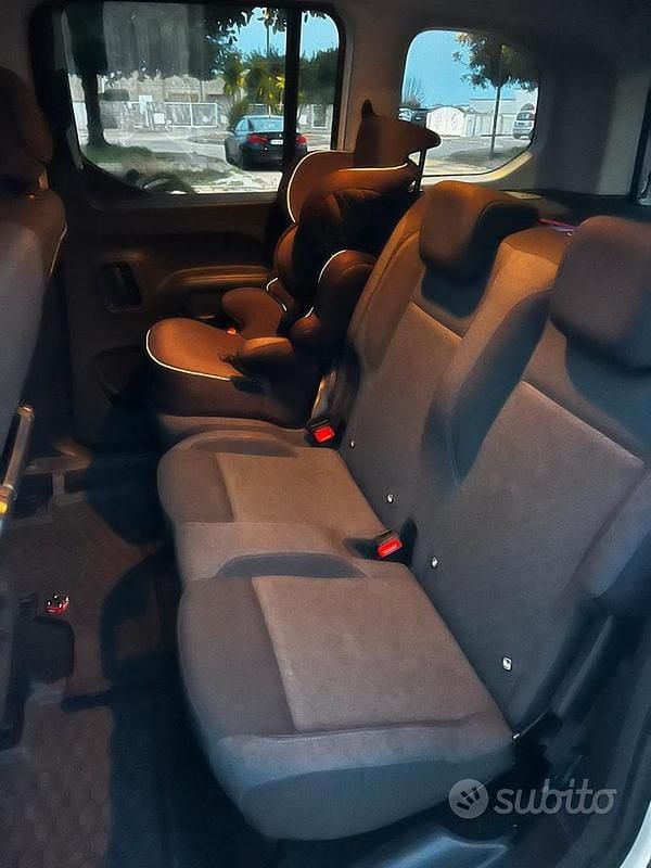 Usata Peugeot Rifter Allure 131 CV (96 kW) 2020 Bianco Monovolume
