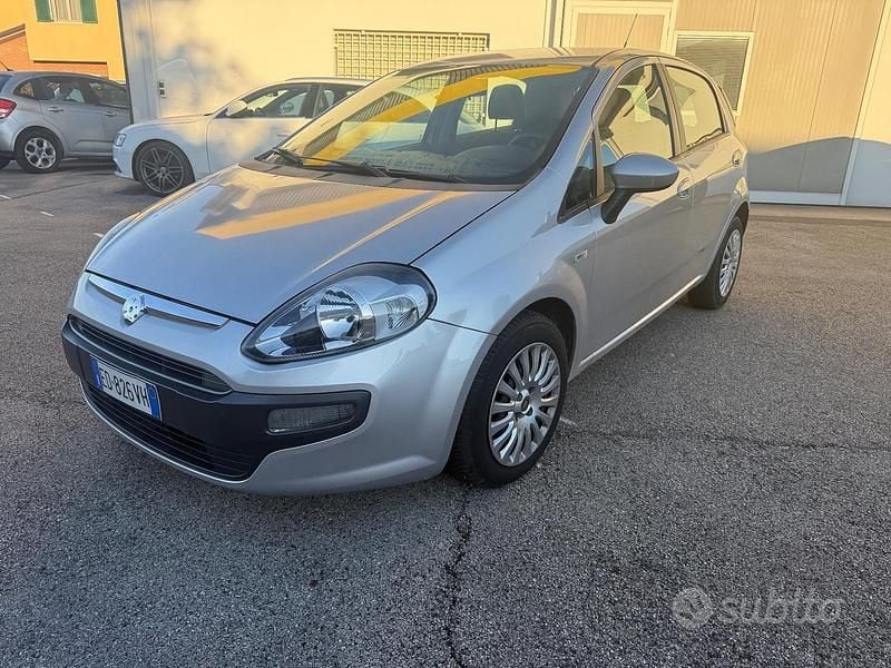 Usata Fiat Punto Evo Dynamic 75 CV (55 kW) 2009 Grigio Utilitaria