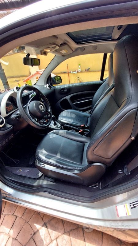Usata Smart ForTwo Coupé 71 CV (52 kW) 2015 Utilitaria
