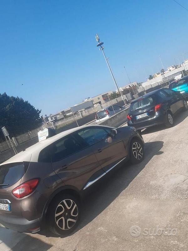 Usata Renault Captur 90 CV (66 kW) 2015 SUV