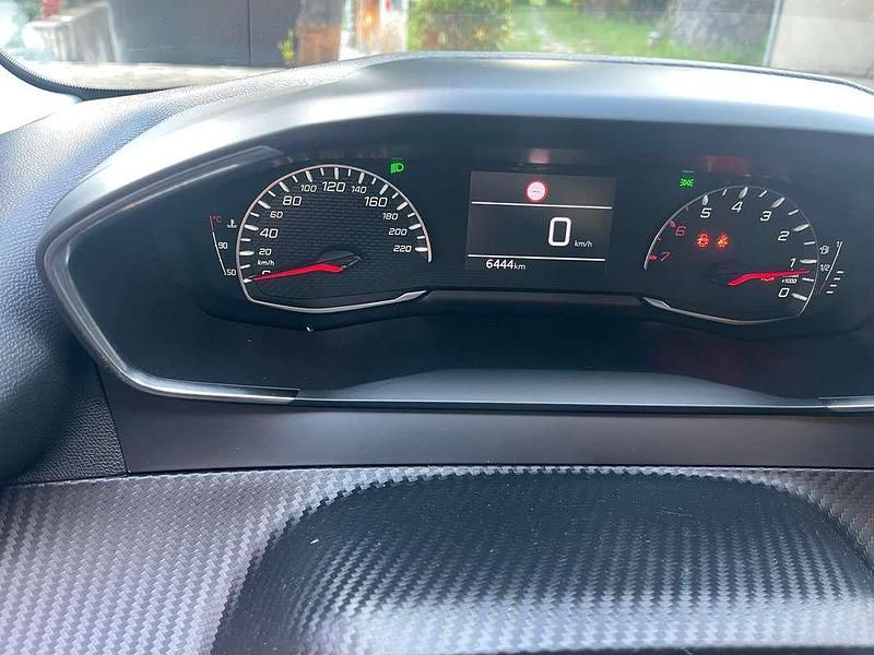 Usata Peugeot 208 Active 102 CV (75 kW) 2023 Nero Utilitaria