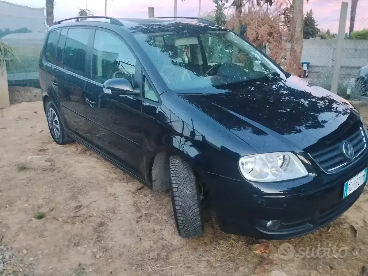 Usata VW Touran 102 CV (75 kW) 2006 Nero Monovolume