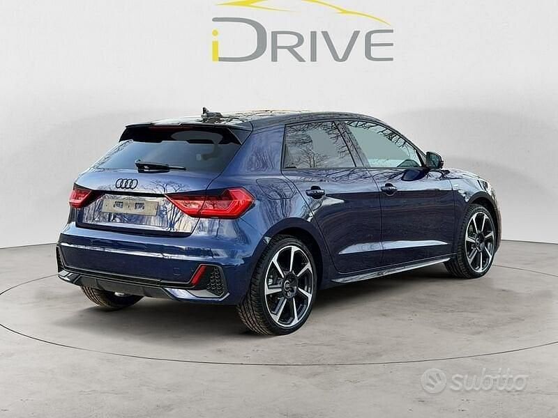 Begagnad Audi A1 Sportback S-Line 116 HK (85 kW) 2025 Blå Halvkombi
