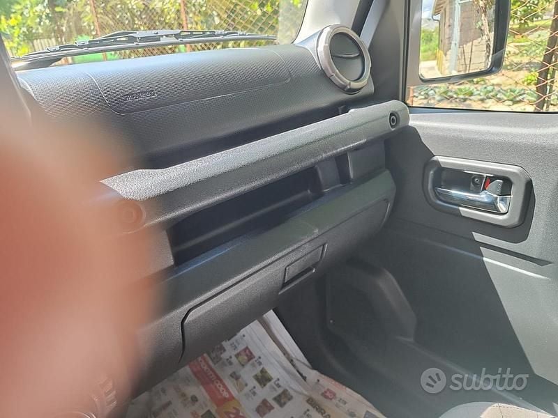 Usata Suzuki Jimny 102 CV (75 kW) 2020 Verde SUV