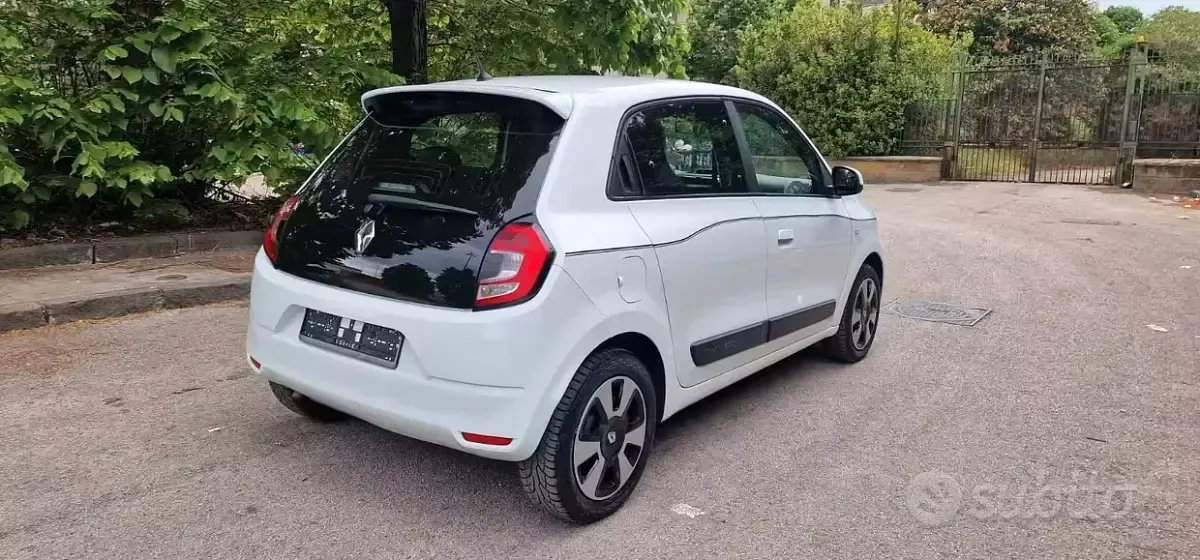 Usata Renault Twingo Intens 65 CV (47 kW) 2021 Bianco Utilitaria