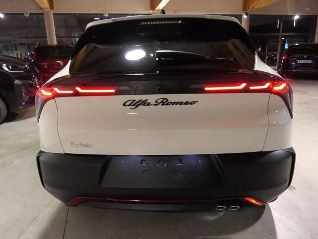 Nuova Alfa Romeo GT Junior Edizione Speciale 145 CV (106 kW) 2025 Bianco SUV