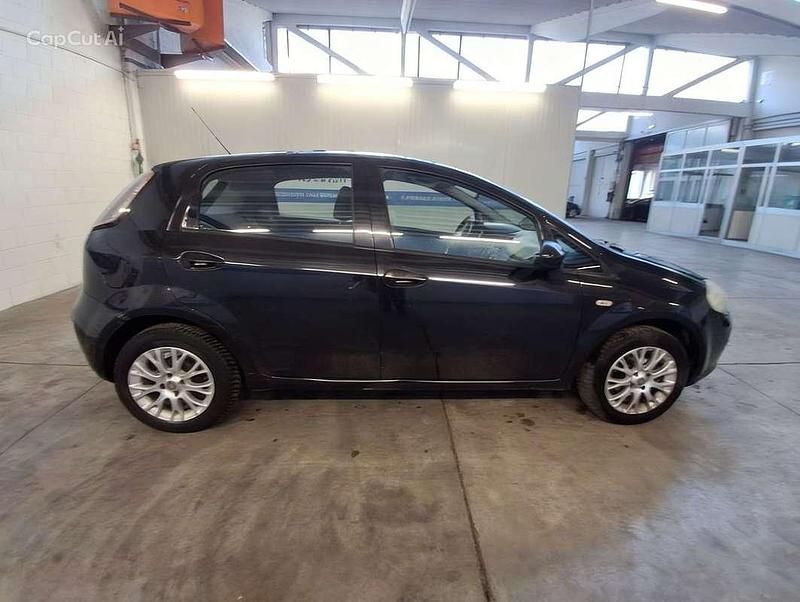 Usata Fiat Punto Evo Dynamic 69 CV (50 kW) 2011 Utilitaria
