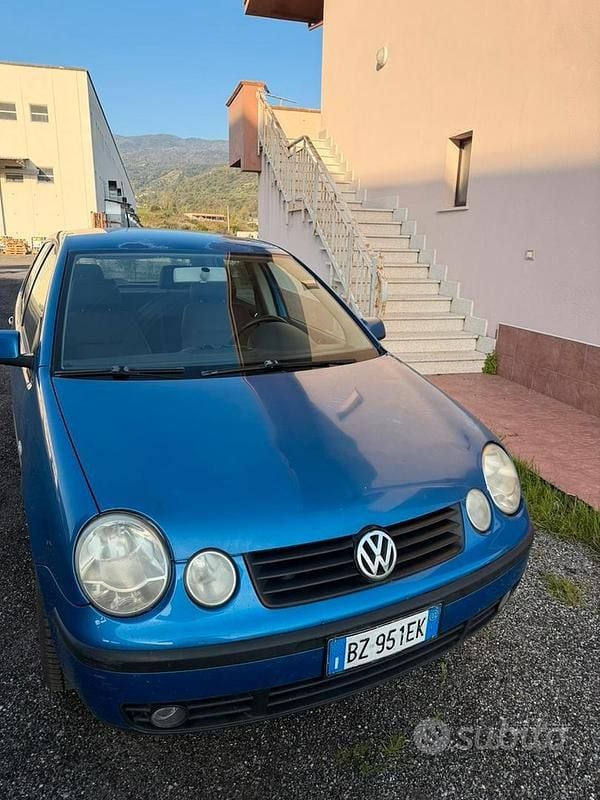 Usata VW Polo 2002 Blu Berlina