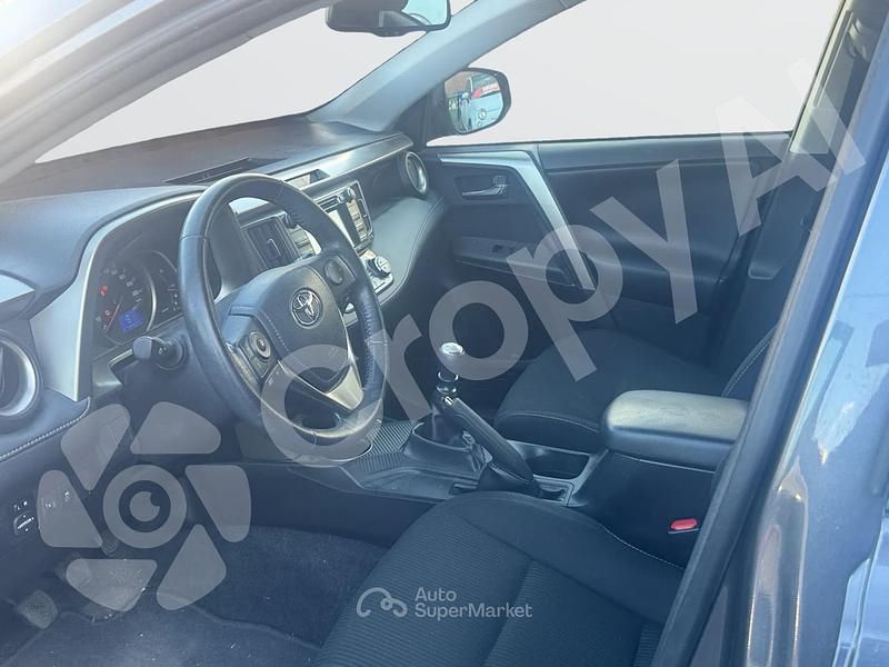 Usata Toyota RAV4 124 CV (91 kW) 2014 SUV