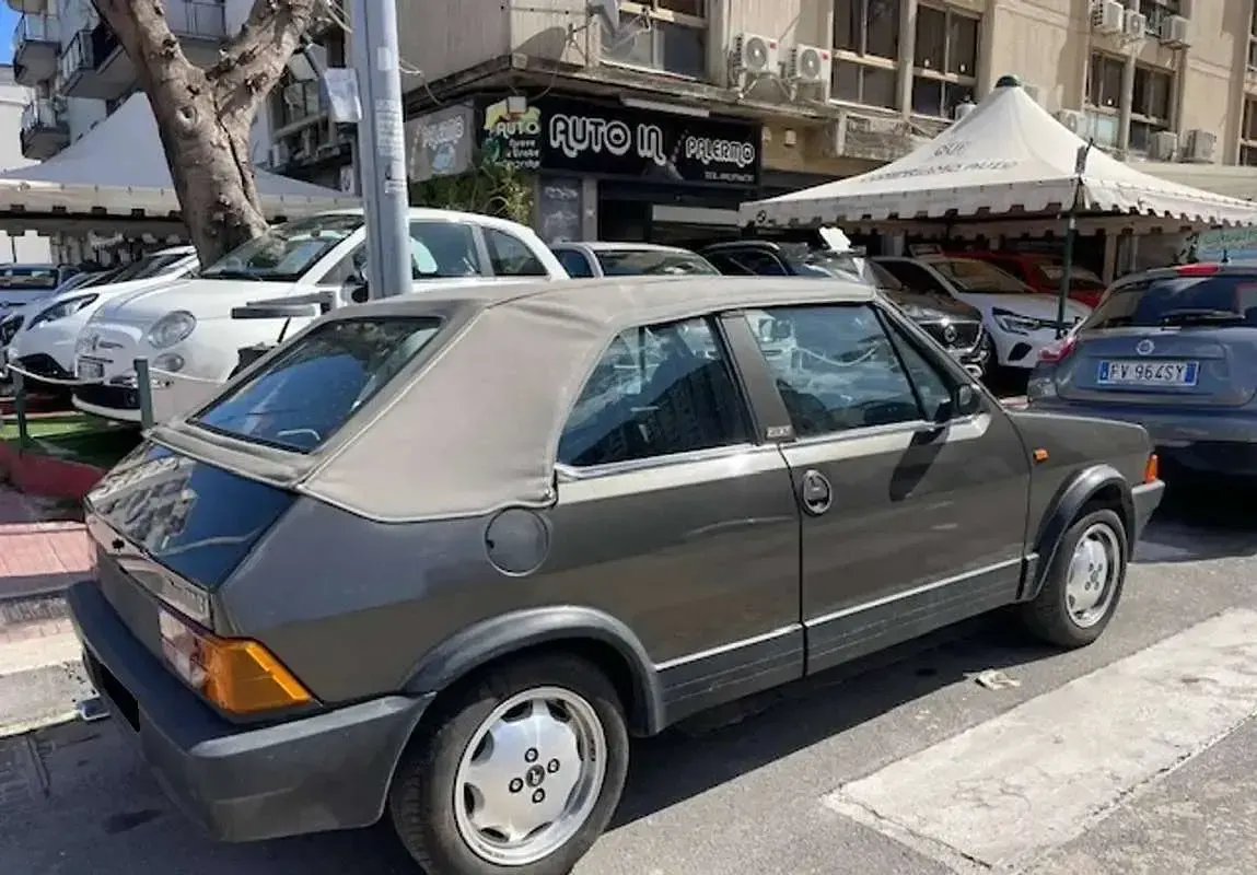 Usata Fiat Ritmo S 101 CV (74 kW) 1985 Grigio Cabrio