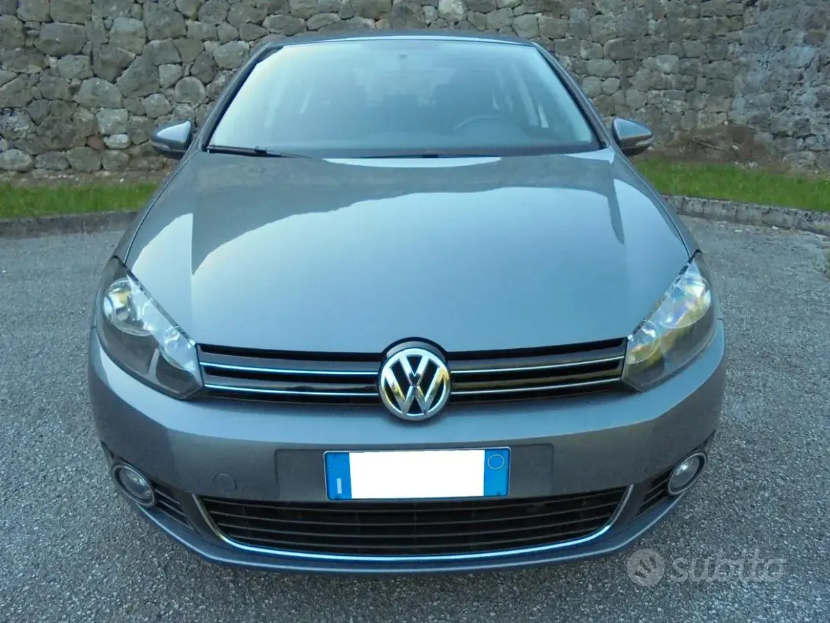 Usata VW Golf VI Highline 122 CV (89 kW) 2011 Blu Utilitaria