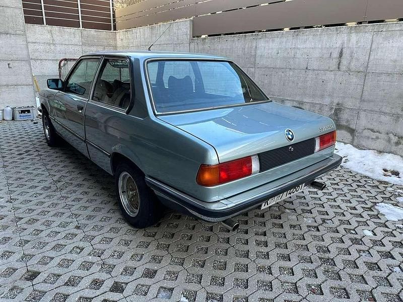 Usata BMW 323 143 CV (105 kW) 1980 Blu/azzurro