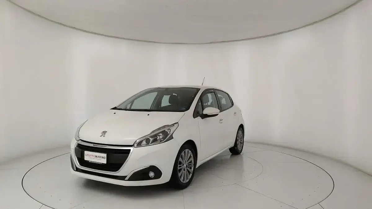 Usata Peugeot 208 Allure 99 CV (72 kW) 2019 Utilitaria
