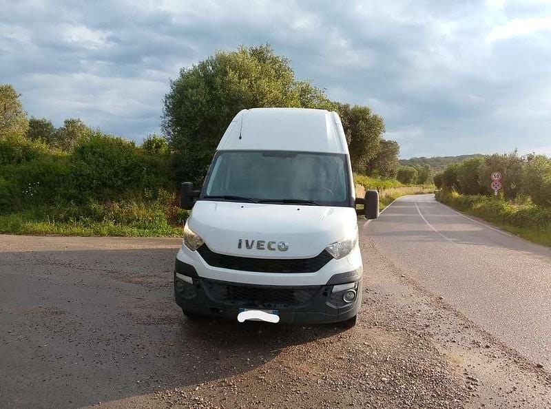 Usata Iveco Daily 150 CV (110 kW) 2014 Bianco Furgone