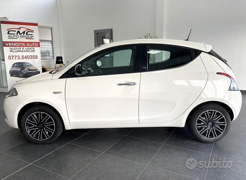 Usata Lancia Ypsilon Gold 69 CV (50 kW) 2021 Bianco Utilitaria