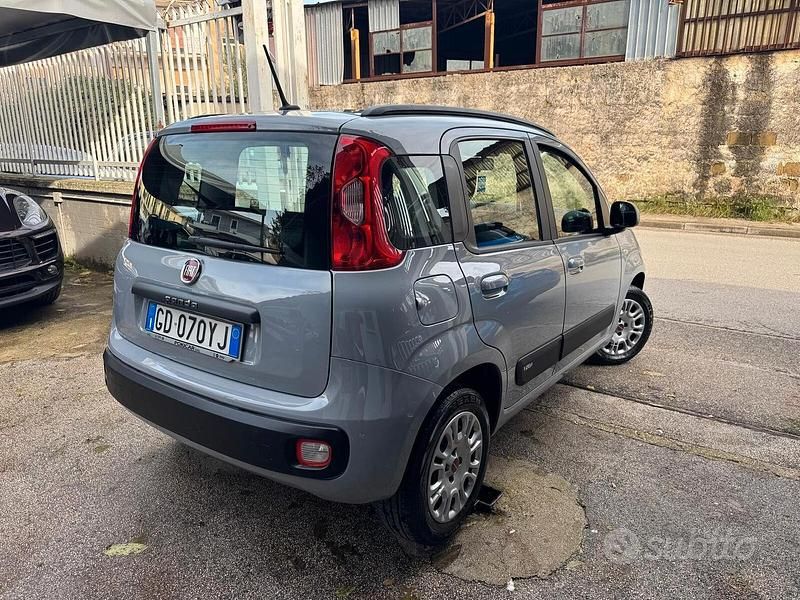 Usata Fiat Panda Lounge 69 CV (50 kW) 2020 Grigio Utilitaria