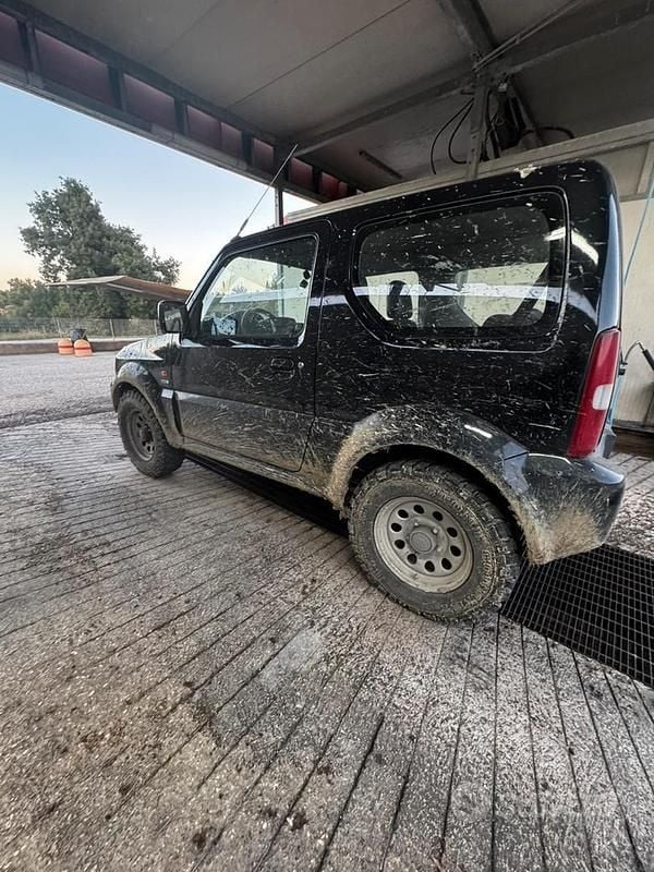Usata 2007 Suzuki Jimny SUV | 5000 € (Super prezzo) - Immagine 1/4