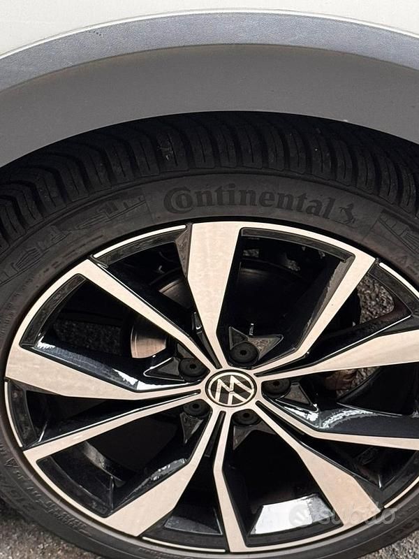 Usata VW Taigo R-line 150 CV (110 kW) 2023 SUV