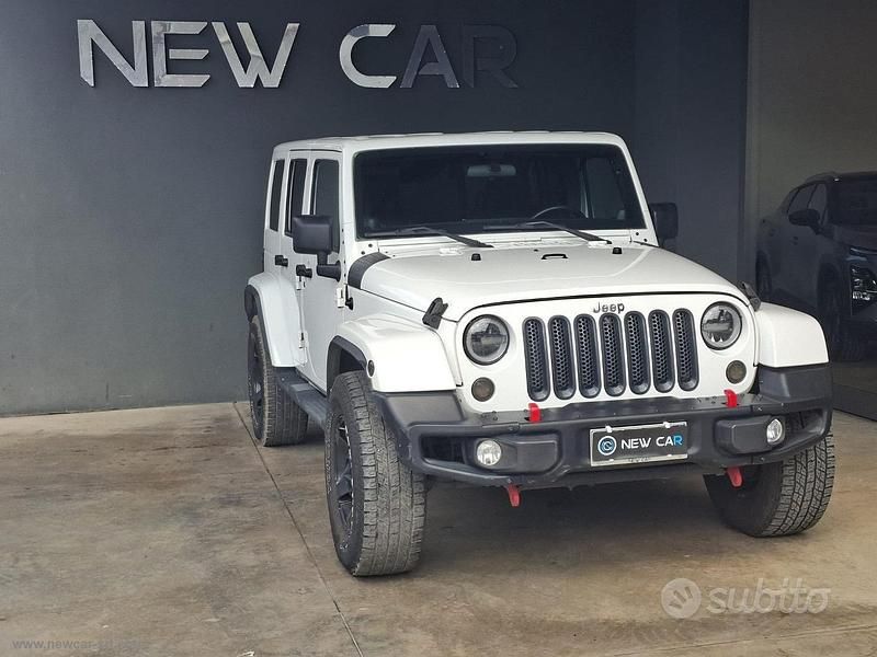 Usata Jeep Wrangler Unlimited Sahara 2012 Bianco SUV