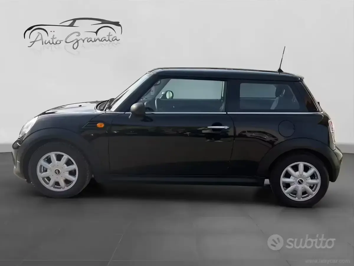 Usata Mini ONE 75 CV (55 kW) 2011 Nero Utilitaria
