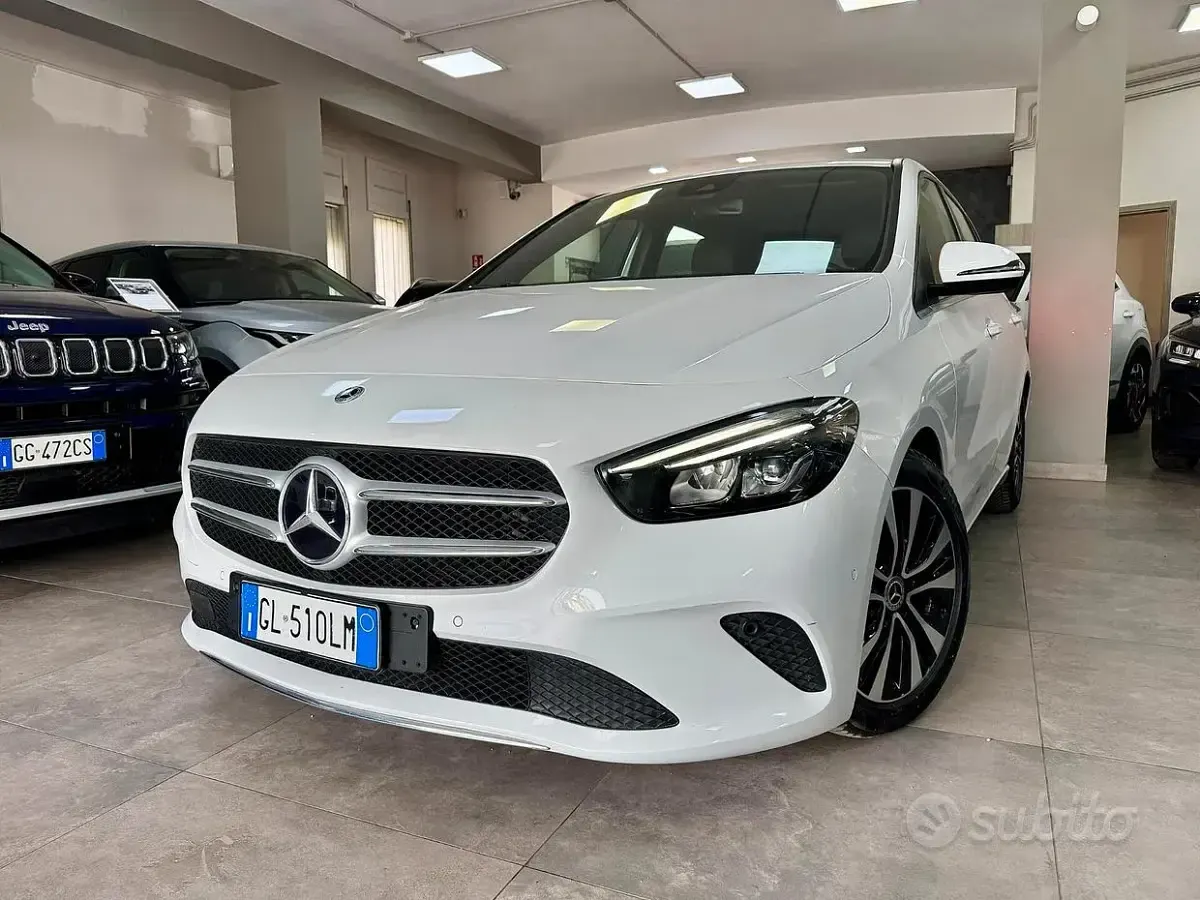 Usata Mercedes B180 116 CV (85 kW) 2022 Bianco Utilitaria