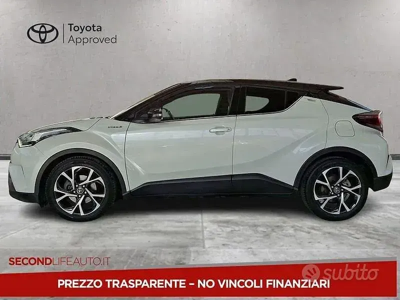 Usata Toyota C-HR Style 98 CV (72 kW) 2017 Bianco SUV