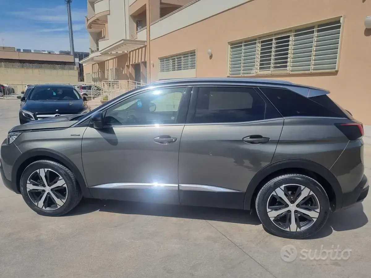 Usata Peugeot 3008 120 CV (88 kW) 2018 Grigio SUV