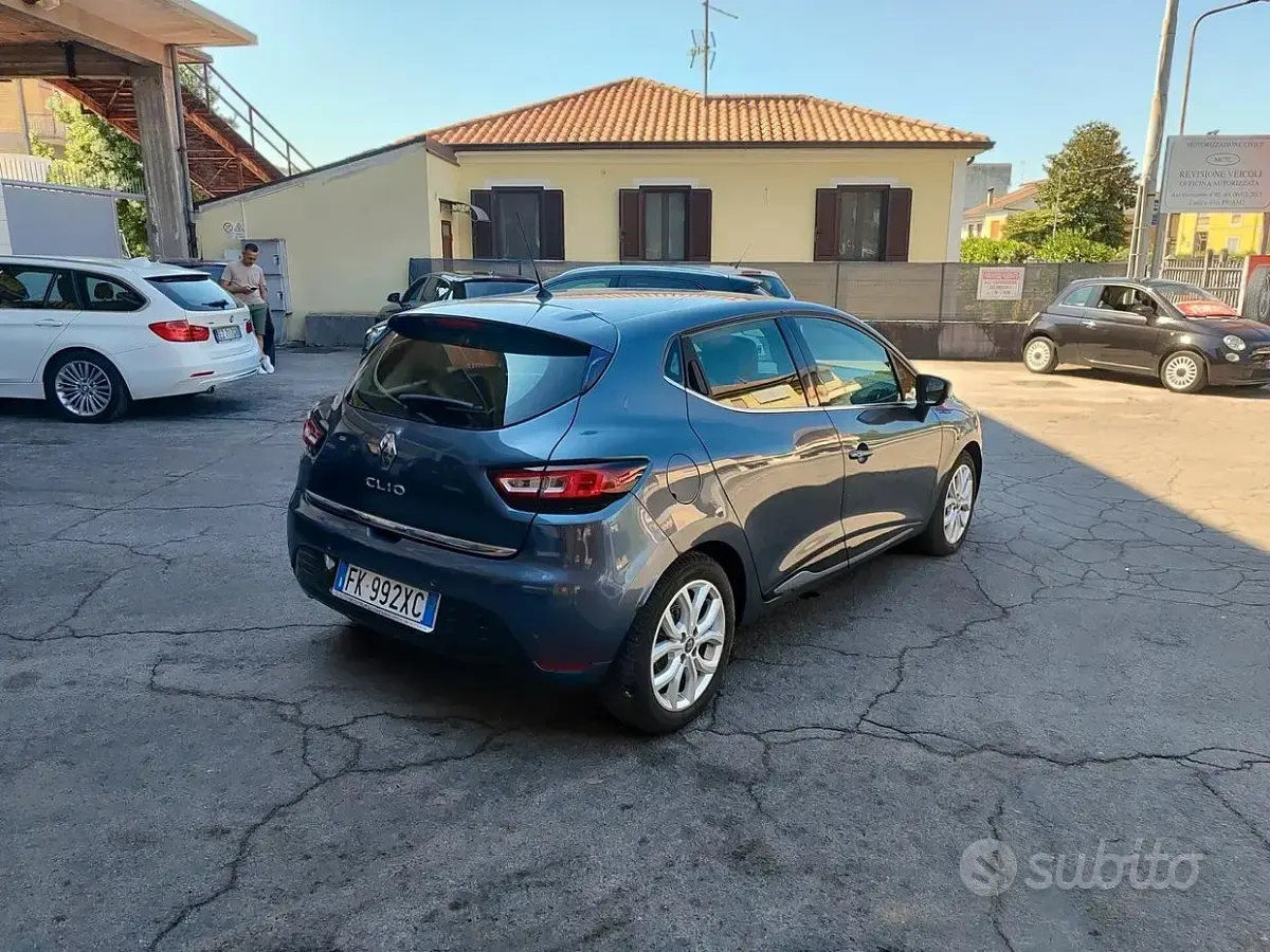 Usata Renault Clio IV 110 CV (80 kW) 2017 Bluazzurro Berlina
