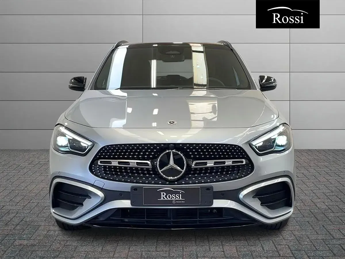 Nuova Mercedes GLA250 163 CV (119 kW) 2026 SUV