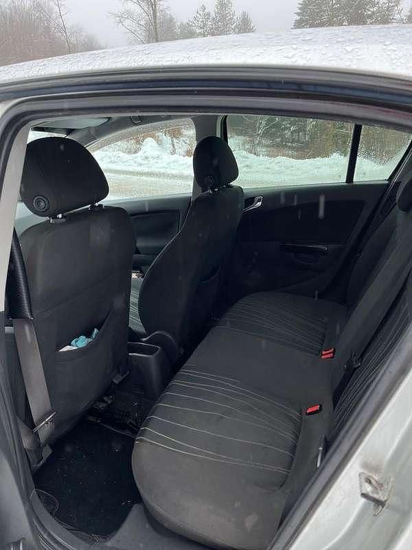 Usado Opel Corsa Club 86 HP (63 kW) 2011 Citadino