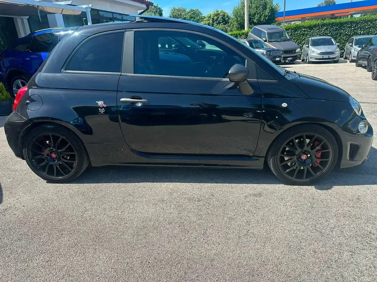 Usata Abarth 595 Competizione 180 CV (132 kW) 2017 Metallizzato Utilitaria