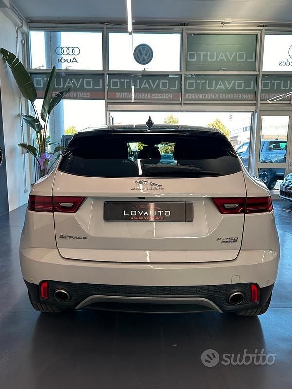 Usata Jaguar E-Pace R-Dynamic 249 CV (183 kW) 2018 Grigio SUV