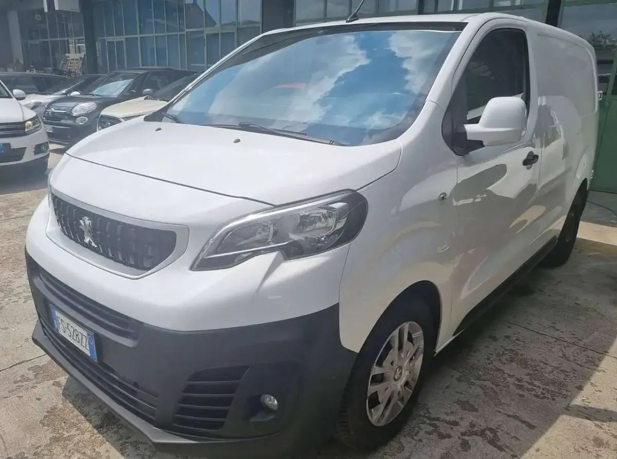 Usata Peugeot Expert Premium 144 CV (105 kW) 2024 Bianco Furgone