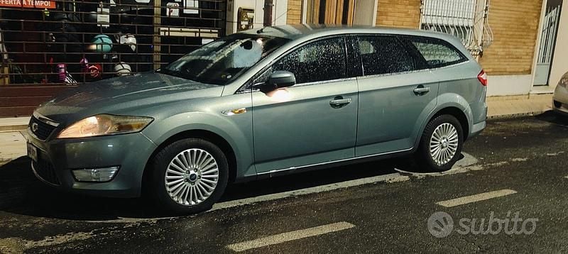 Grigio Usata 2007 Ford Mondeo Titanium Station wagon | 2500 € (Buon prezzo) - Immagine 1/4
