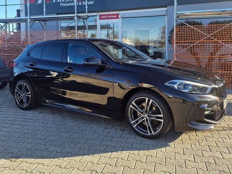 Usata BMW 116 Performance 131 CV (96 kW) 2021 Nero Utilitaria