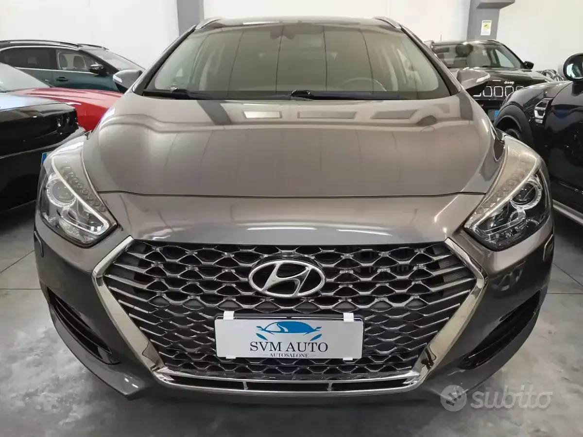 Usata Hyundai i40 136 CV (100 kW) 2019 Grigio Station wagon
