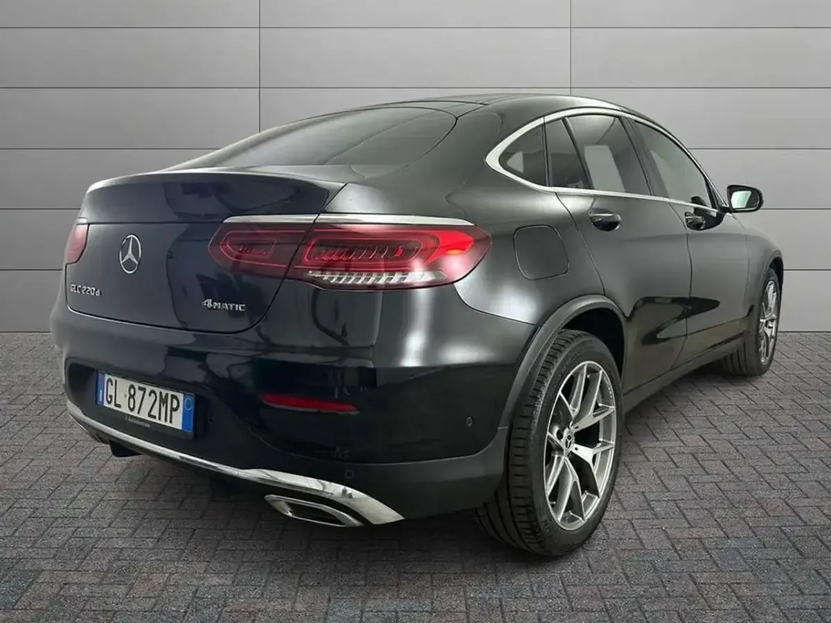 Usata Mercedes GLC220 Premium 194 CV (142 kW) 2022 Nero ossidiana SUV