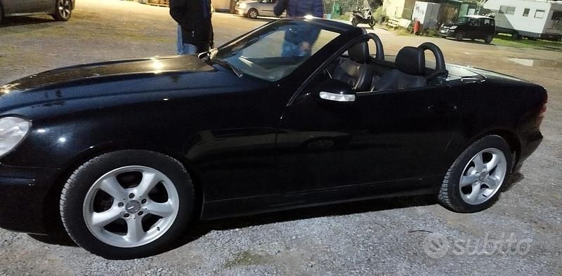 Usata Mercedes SLK200 192 CV (141 kW) 2003 Nero Cabrio