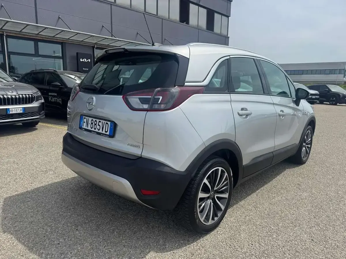 Usata Opel Crossland X Innovation 110 CV (80 kW) 2018 Grigio SUV