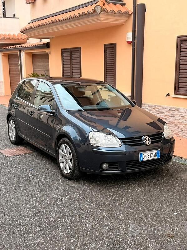 Usata VW Golf VI 2009 Blu Utilitaria