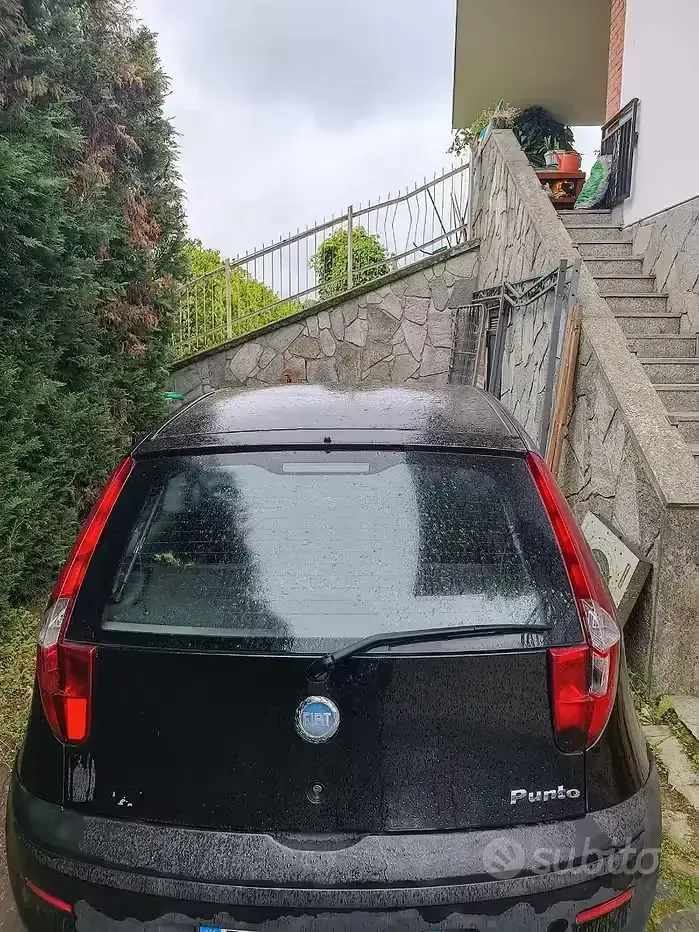 Usata Fiat Punto 80 CV (58 kW) 2007 Nero Utilitaria