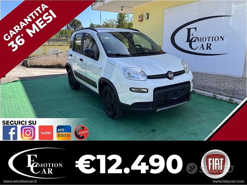 Bianco Usata 2017 Fiat Panda 4x4 S Due volumi | 12.490 € (Buon prezzo) - Immagine 1/4