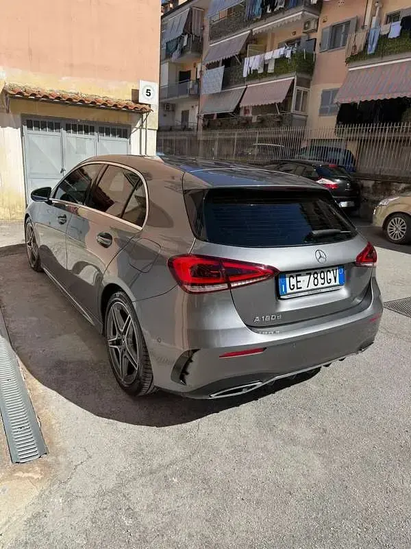 Usata Mercedes A180 Premium 116 CV (85 kW) 2021 Berlina