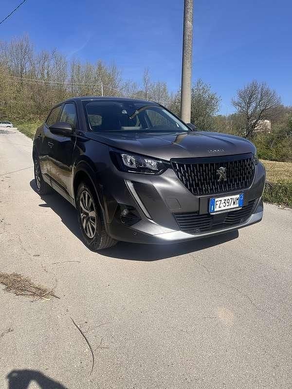 Usata Peugeot 2008 Active 131 CV (96 kW) 2020 SUV
