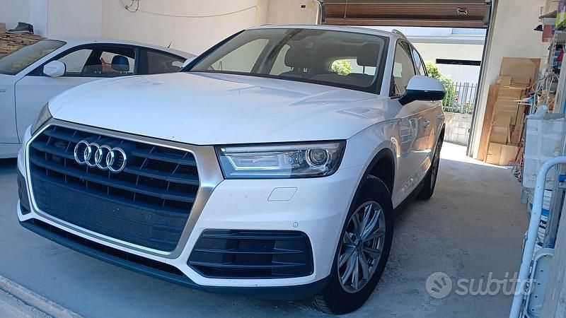 Bianco Usata 2018 Audi Q5 Business SUV | 20.800 € (Super prezzo) - Immagine 1/4
