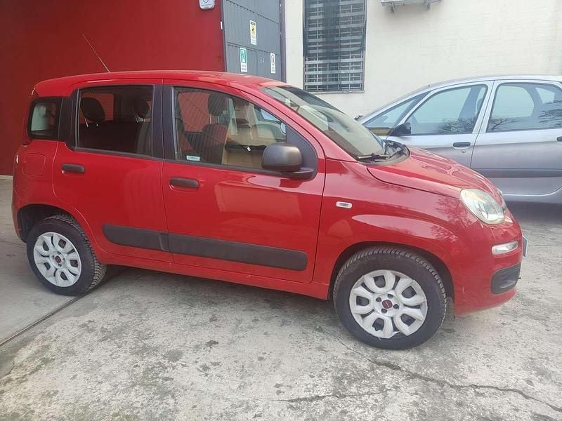 Usata Fiat Panda Easy 80 CV (58 kW) 2017 Rosso Utilitaria