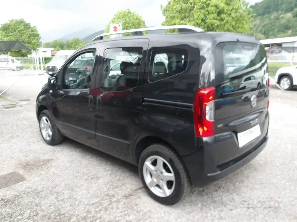 Usata Fiat Qubo Trekking 78 CV (57 kW) 2017 Antracite Monovolume