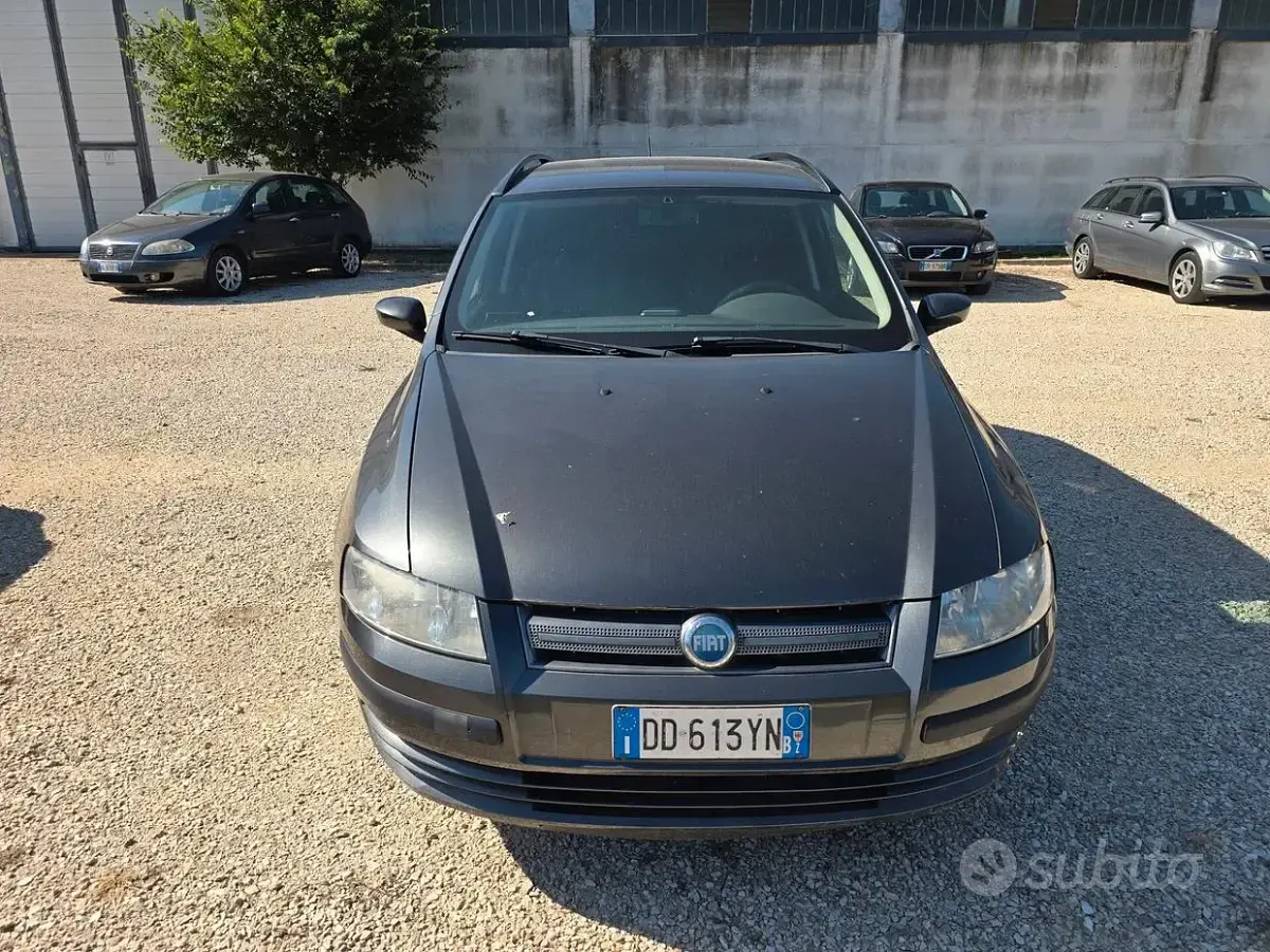 Usata Fiat Stilo Dynamic 105 CV (77 kW) 2007 Nero Station wagon